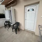 Casa Apartments, One-Bedroom Apartment